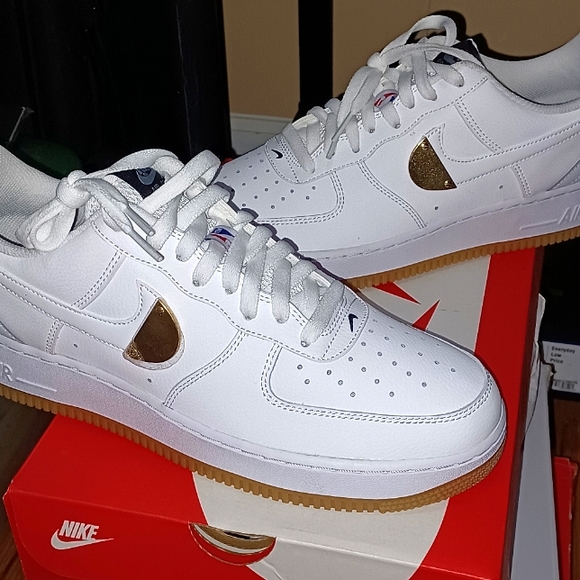 Custom gold plated af1s - Picture 1 of 1